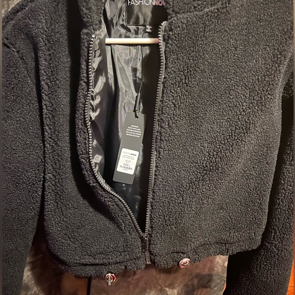 Large Black Jacket - Picture 4 of 4